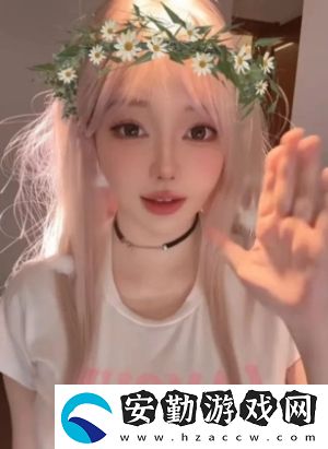 劉飛兒試鏡“跑龍?zhí)住苯巧?></p><p>最近，她在一次直播中提到自己打游戲時心態(tài)崩潰，并分享了一個有趣的故事：有娛樂圈的朋友找到她，希望能帶他們一起玩游戲。劉飛兒無奈地表示，自己連游戲中的隊友都帶不動，更不用說其他人了。這讓粉絲們驚訝地發(fā)現(xiàn)，原來劉飛兒還認(rèn)識不少娛樂圈的明星。</p><p style=