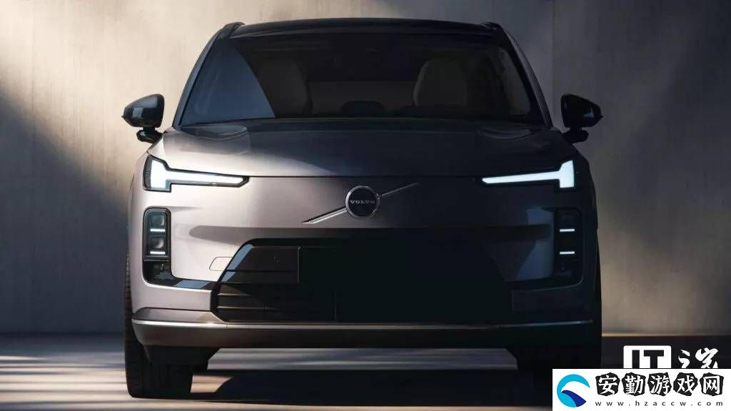 2025款沃爾沃XC70插混SUV來(lái)襲